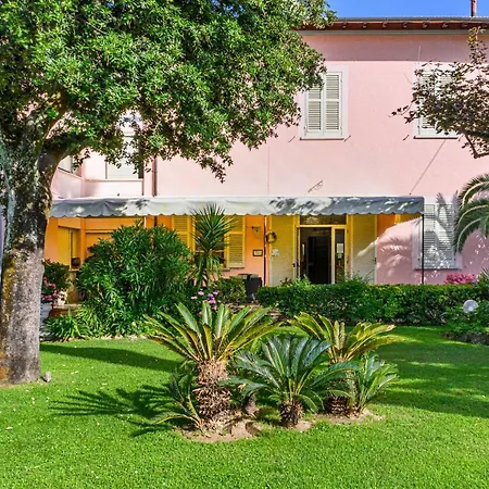 Ambra Forte dei Marmi