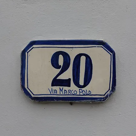 Отель Ambra